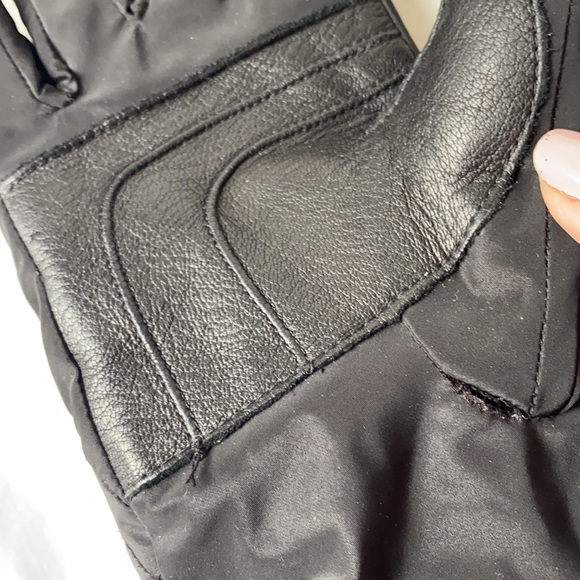 UGG gloves - Picture 6 of 7